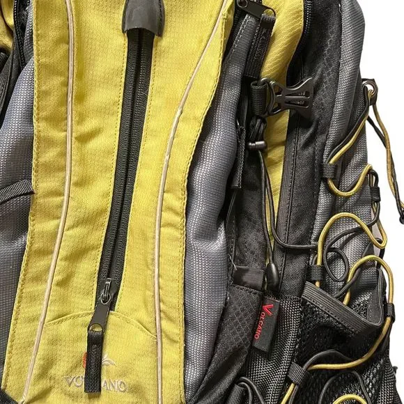 15L Hiking Backpack in Yellow